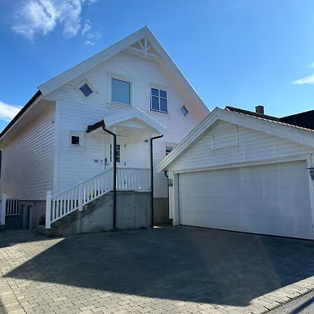 3 Bedroom House Near For Ons 2024 Villa Stavanger