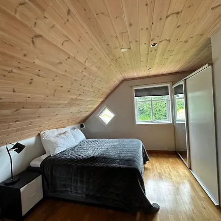 3 Bedroom House Near For Ons 2024 *